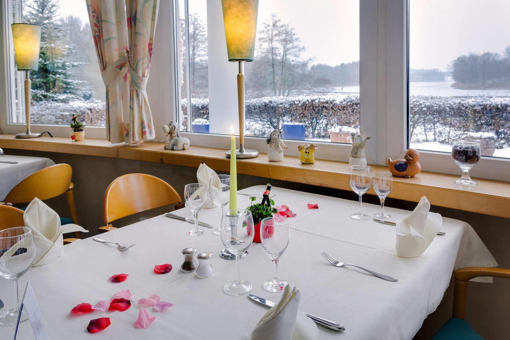 Seehotel Luisenhof Falkenhagen  Esterno foto