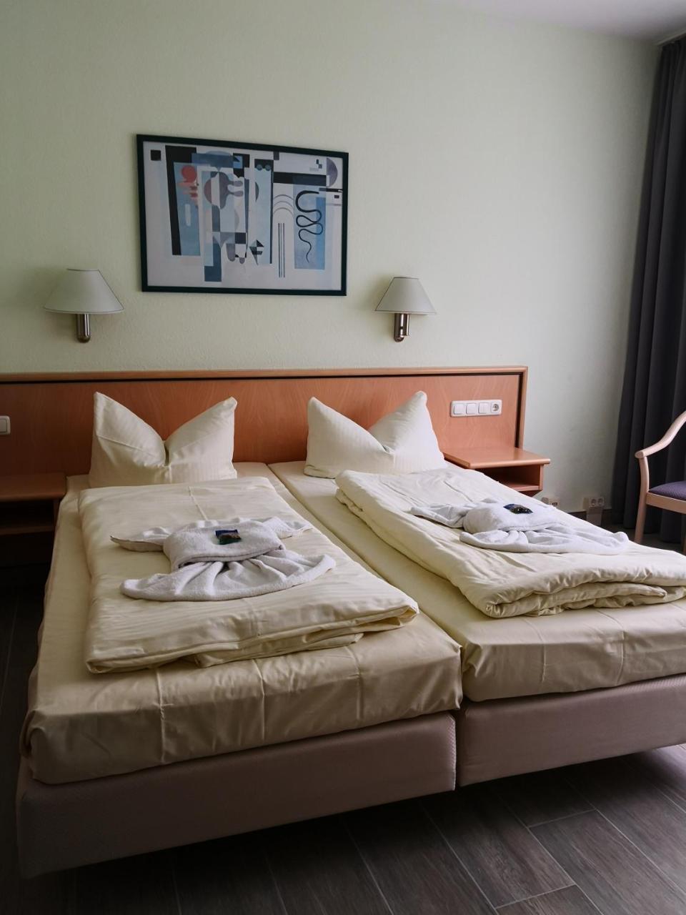 Seehotel Luisenhof Falkenhagen  Esterno foto